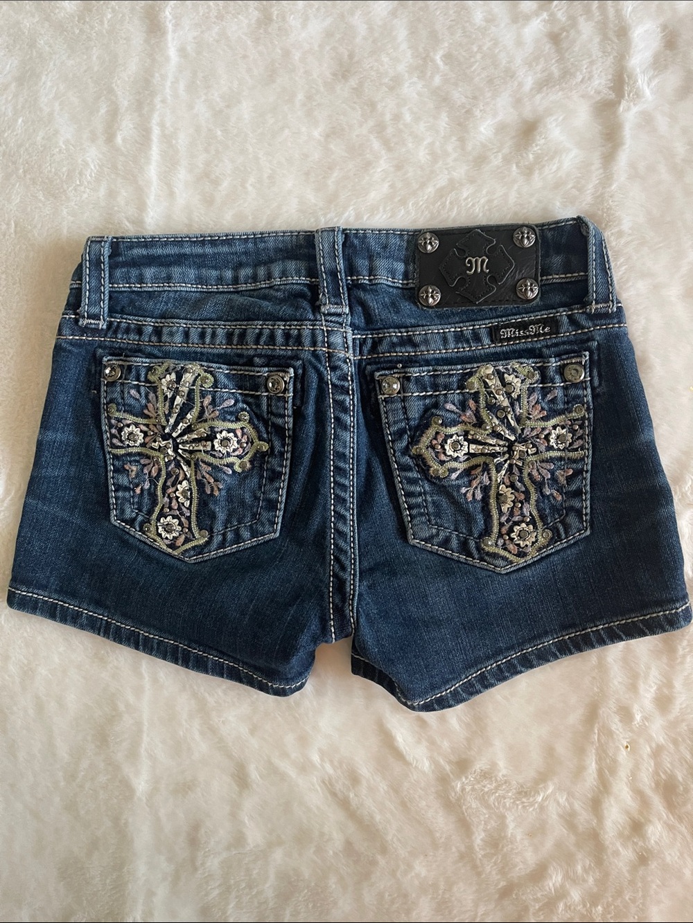 Miss Me  Tween Dark Blue Denim Shorts with Embroidered Cross Pockets SZ 14